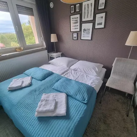 Azalia * ポラニツァ・ズドゥルイ