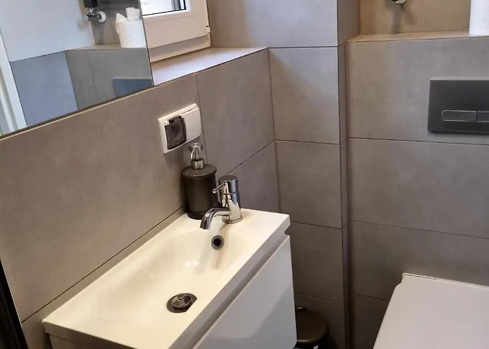 Azalia Séjour chez l'habitant *