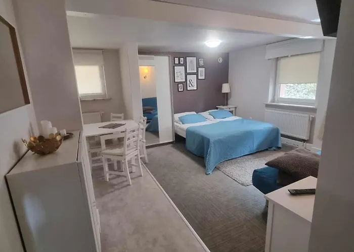 Azalia Séjour chez l'habitant *